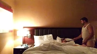 მოწიფული Enchantress masturbates მისი pussy და დაასრულა მისი nipples