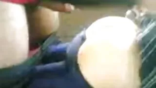 Curvy ფორმა Curvy ინარჩუნებს მაღალი რიტმი სექსი ბიჭი