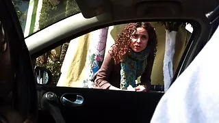 ბრუნეტი დაჯილდოვდა უზადო, ტკბილი,