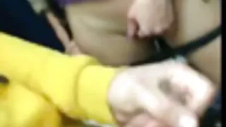 მიჯაჭვული მონა glistens ერთად Hairy pubis for გონება-აფეთქებით ოსტატი