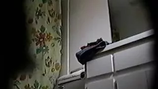 Cutie ერთად მშვილდი მისი თმის sucks დიდი ყლე-ი