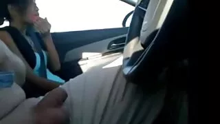 გაღიმებული bitch ცნობილი sucks penises მთელი გულშემატკივარი ბიჭები